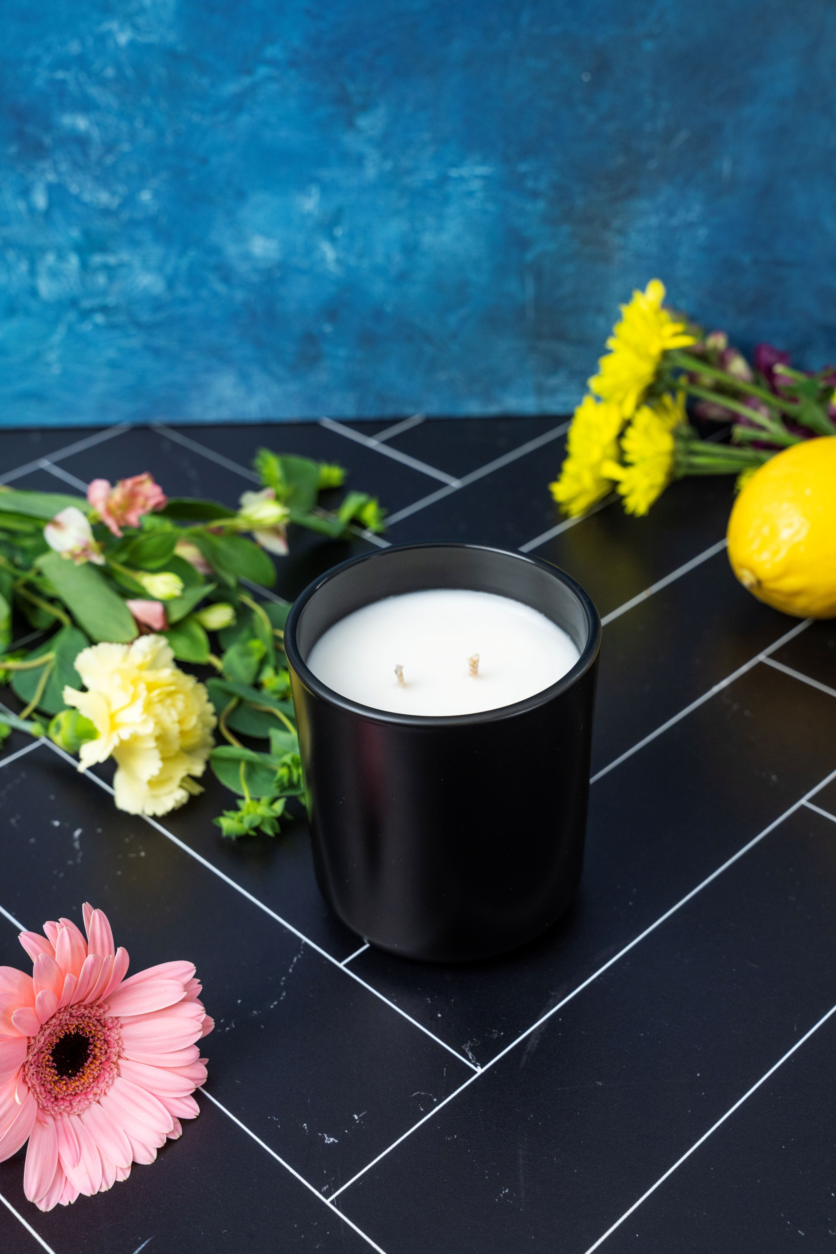 10 oz Matte Black Round Bottom Vessel Coconut Wax Candle (Choose Your Scent)